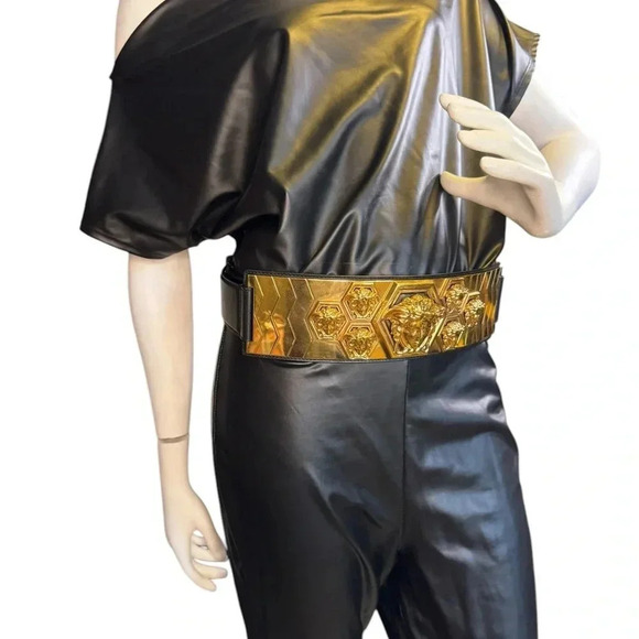 Rare Versace Limited Edition Medusa Bondage Leather Belt.